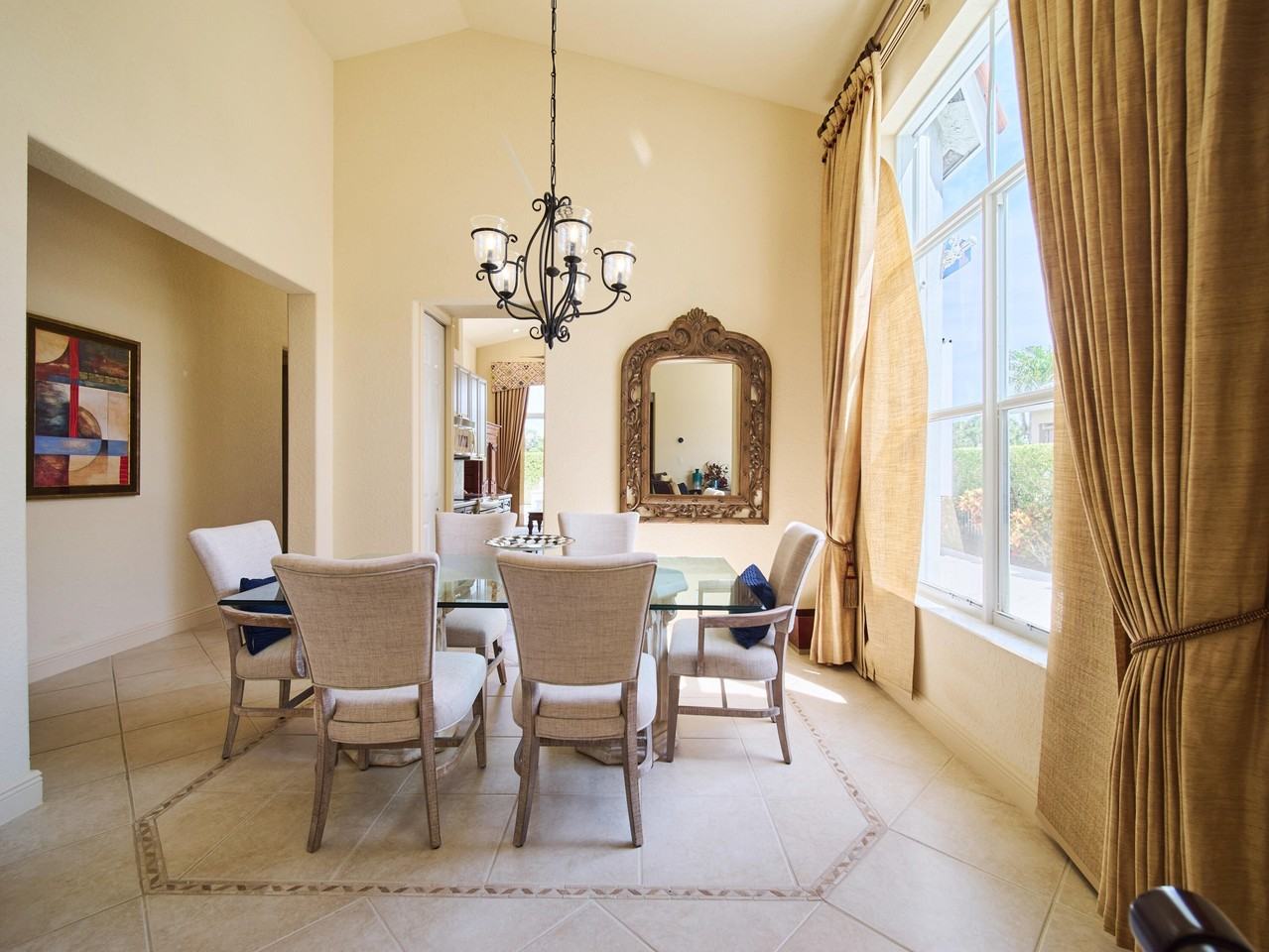 8282 Spyglass Dr - Photo 7 of 50