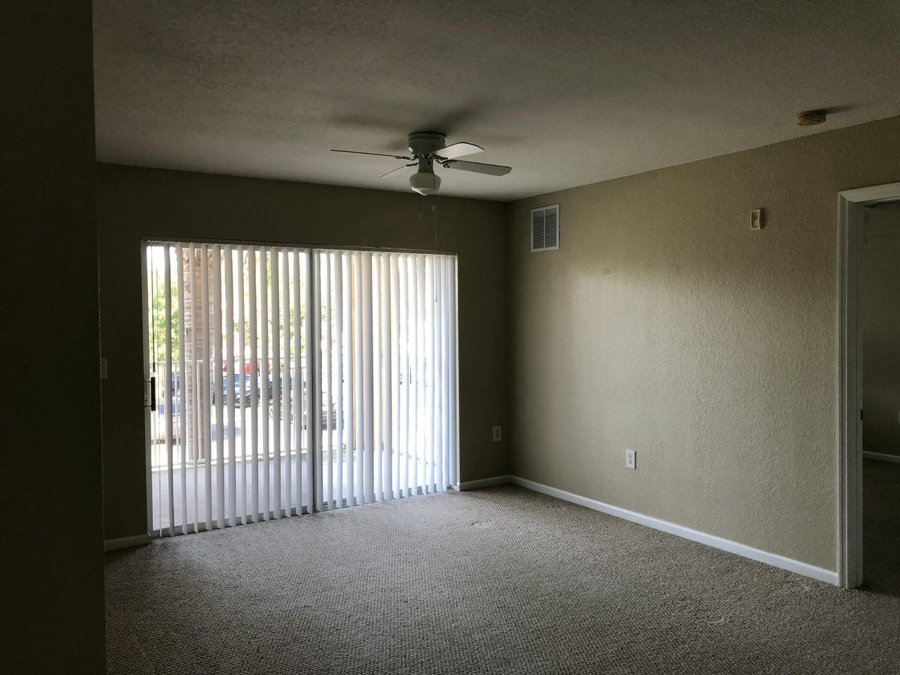 181 Sw Palm Dr #203 - Photo 6 of 24