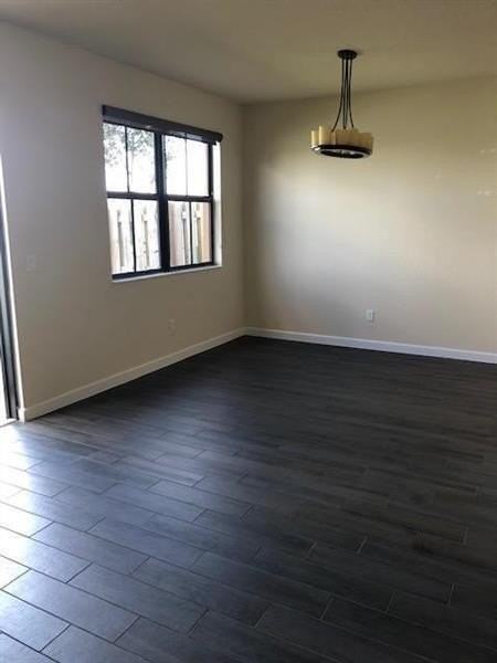9575 Town Parc Cir N - Photo 7 of 15