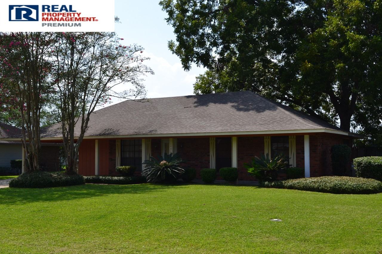 14015 Felicity Dr - Photo 2 of 11