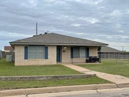 featured image of 206 Van Zandt St