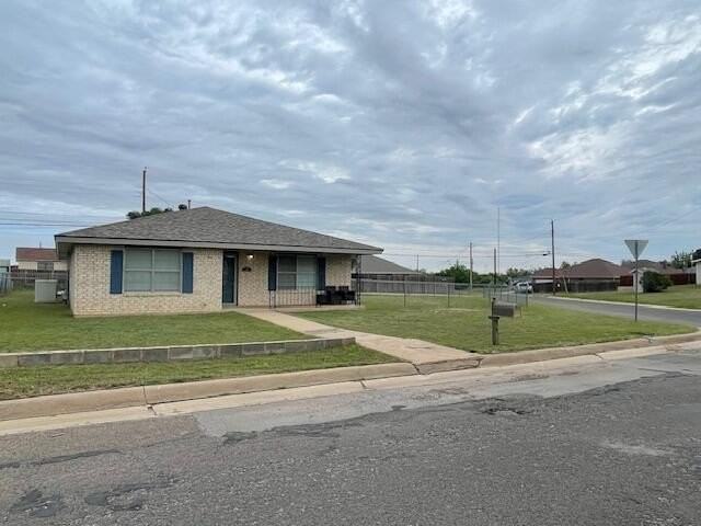 206 Van Zandt St - Photo 2 of 14