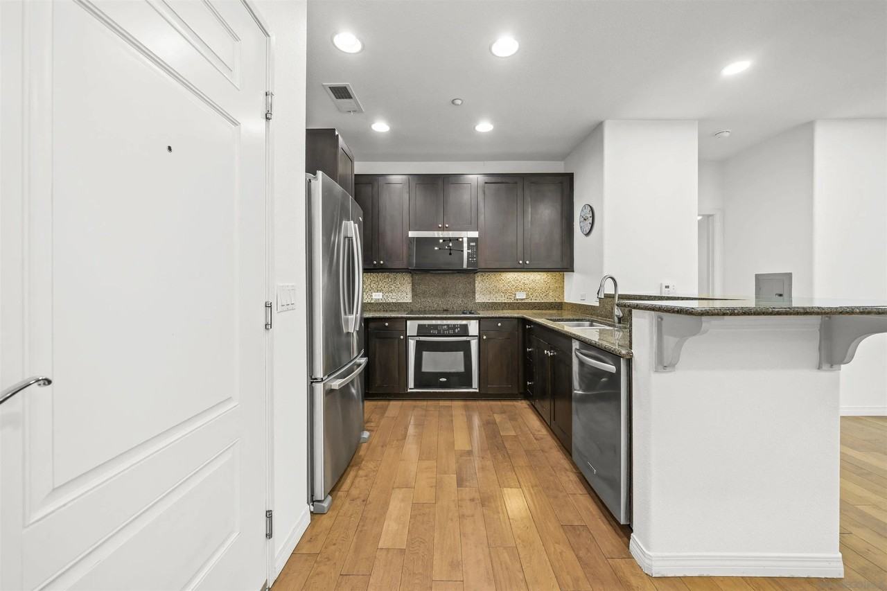 3957 30th St #320 - Photo 3 of 39