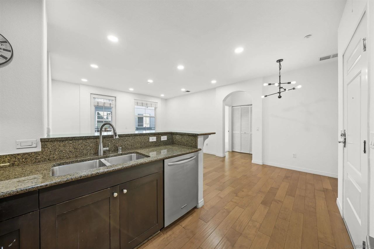 3957 30th St #320 - Photo 5 of 39