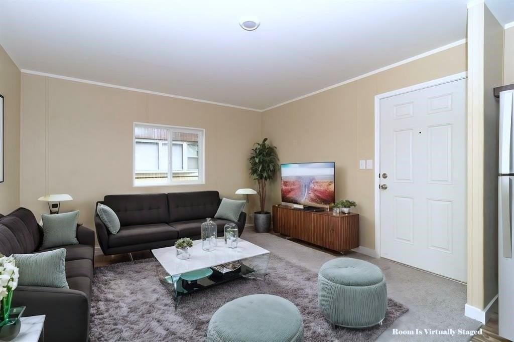 840 1st St - Photo 4 of 20