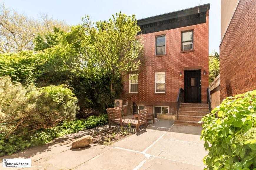 30 4th St