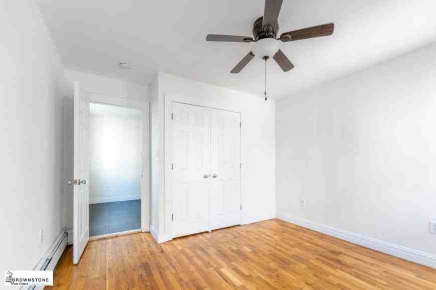 30 4th St - Photo 3 of 8