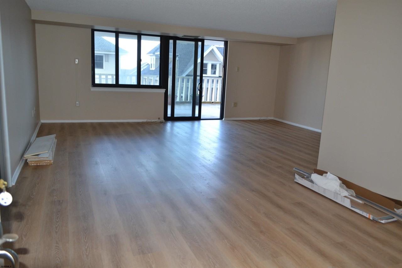 100 S Berkley Sq - Photo 2 of 29