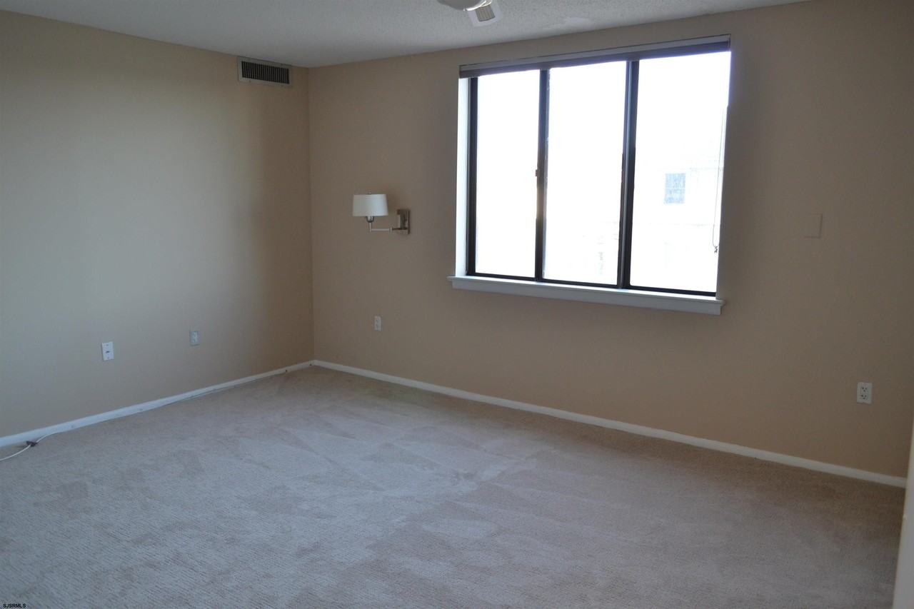 100 S Berkley Sq - Photo 5 of 29