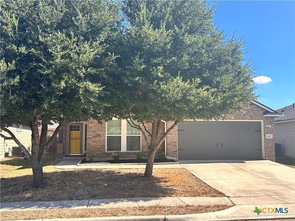 417 Capistrano Dr - Photo 2 of 39