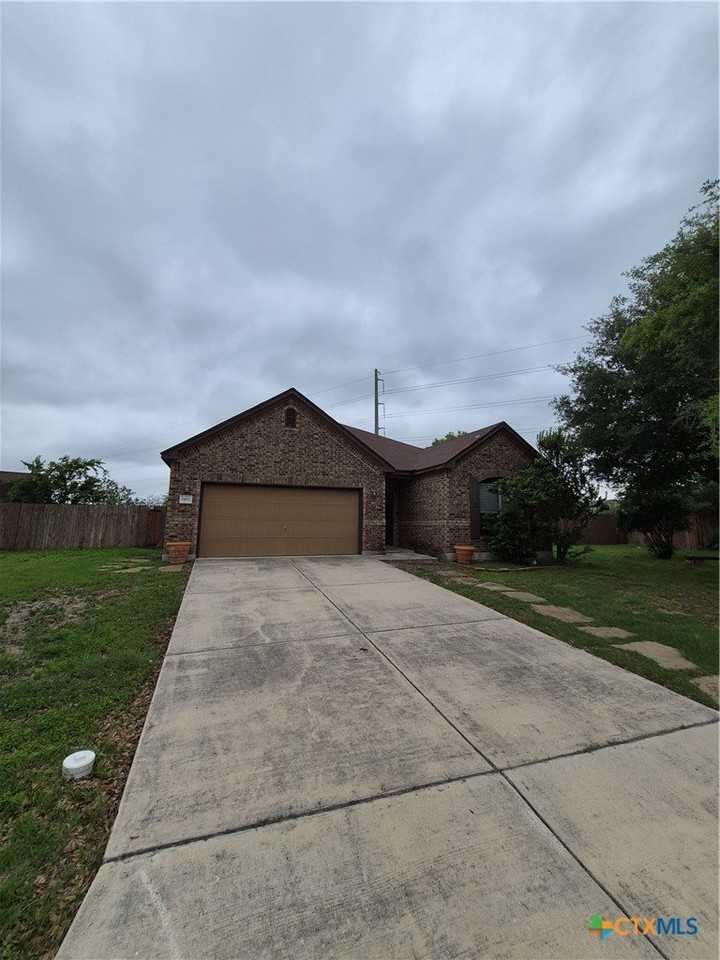 1492 Jordan Xing - Photo 2 of 37
