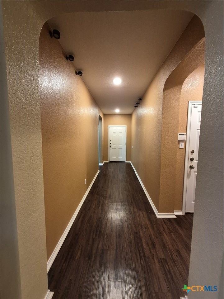 1492 Jordan Xing - Photo 3 of 37
