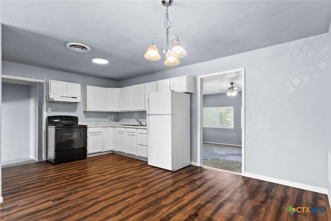 2709 Hillside Dr - Photo 4 of 13