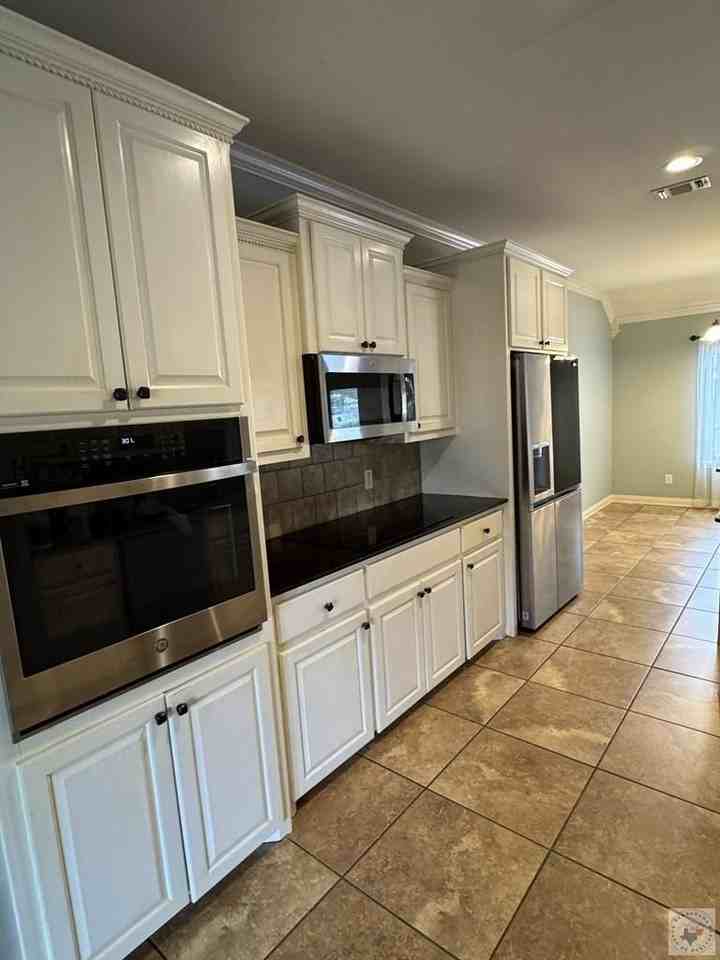 6808 Cameron - Photo 7 of 24