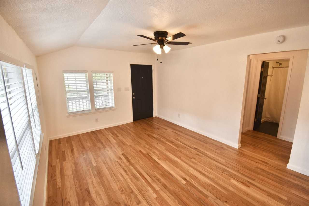734 W 7th Ave - Photo 7 of 21