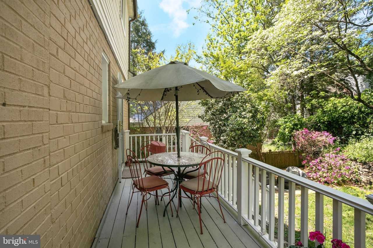 5015 Fulton St Nw - Photo 3 of 49