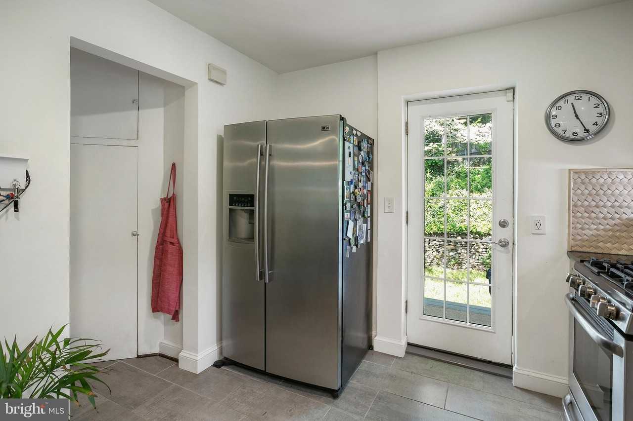 5015 Fulton St Nw - Photo 6 of 49