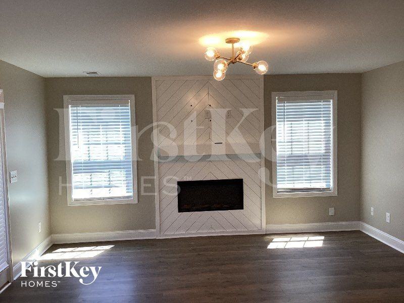 473 Woodtrace Dr - Photo 2 of 11