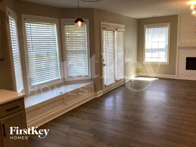 473 Woodtrace Dr - Photo 3 of 11
