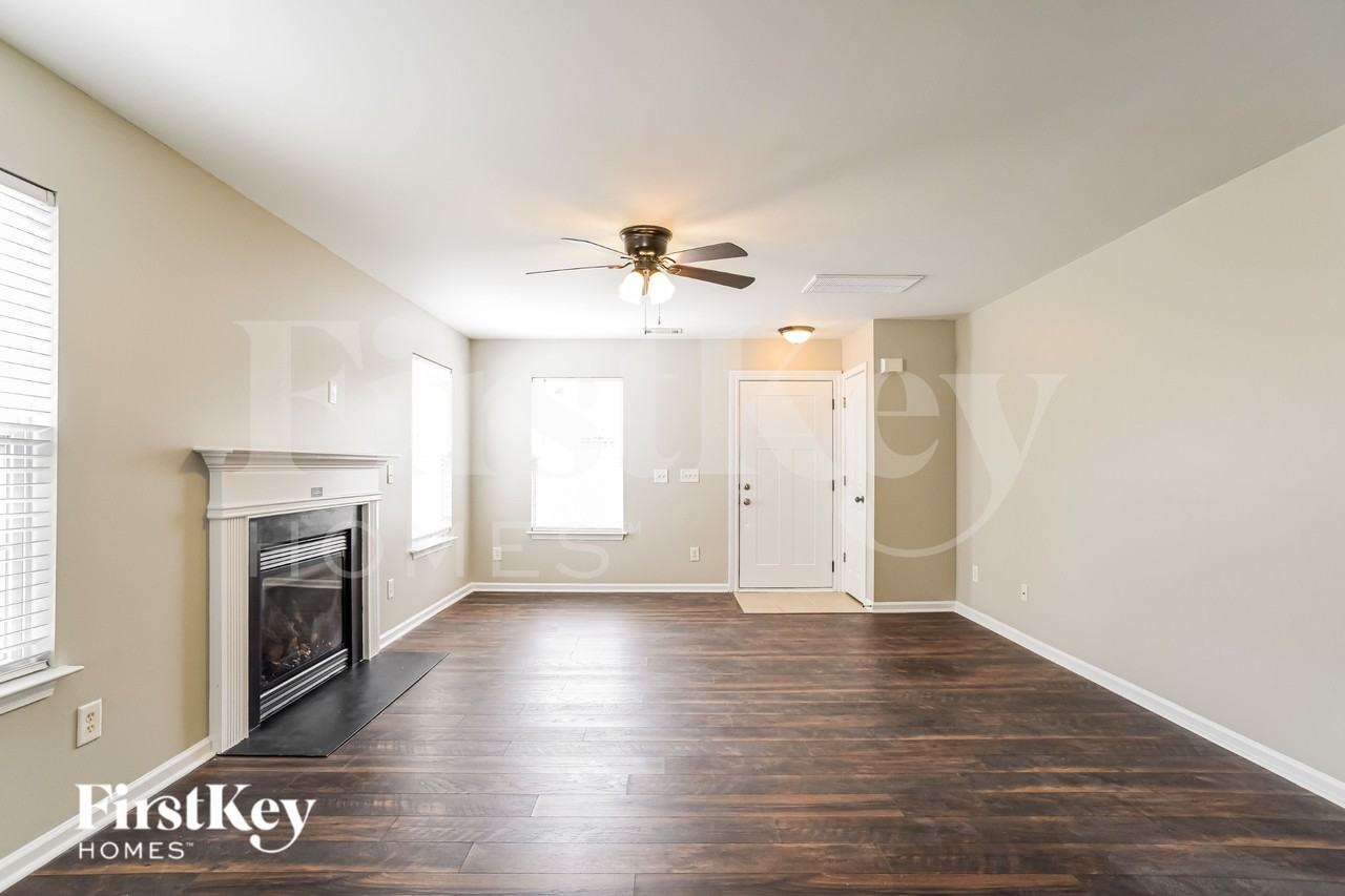 546 River View Dr - Photo 2 of 19