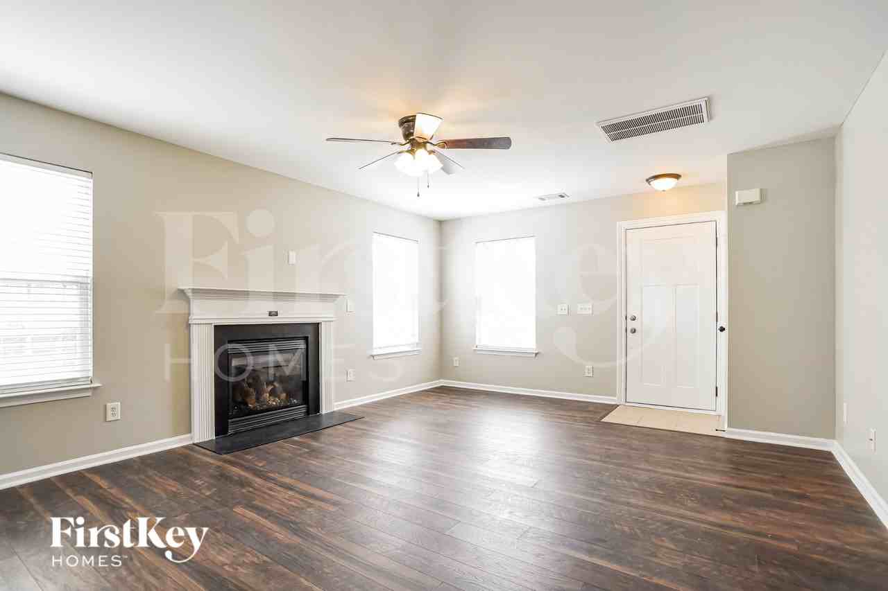 546 River View Dr - Photo 3 of 19