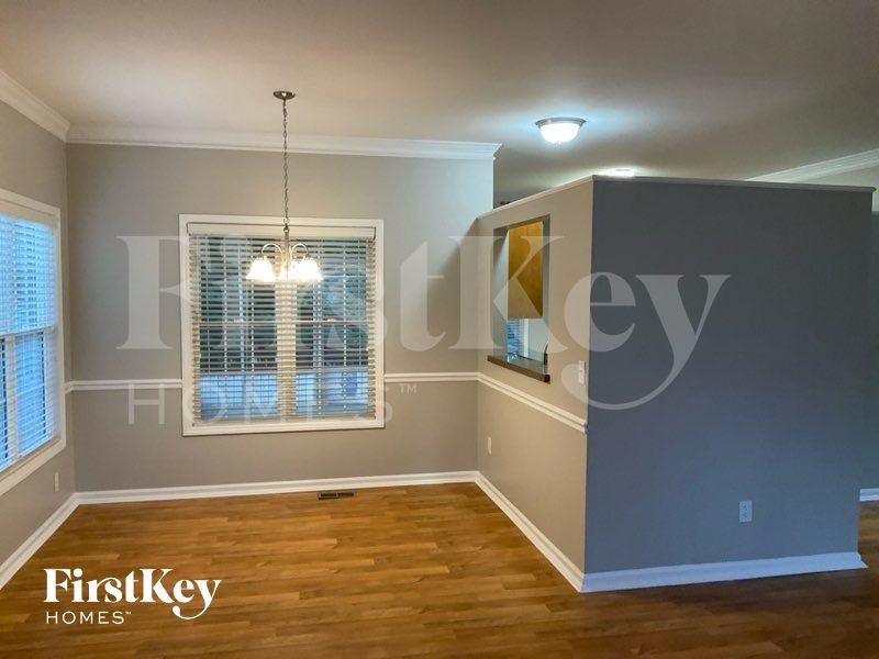 620 Marigold Dr - Photo 3 of 10