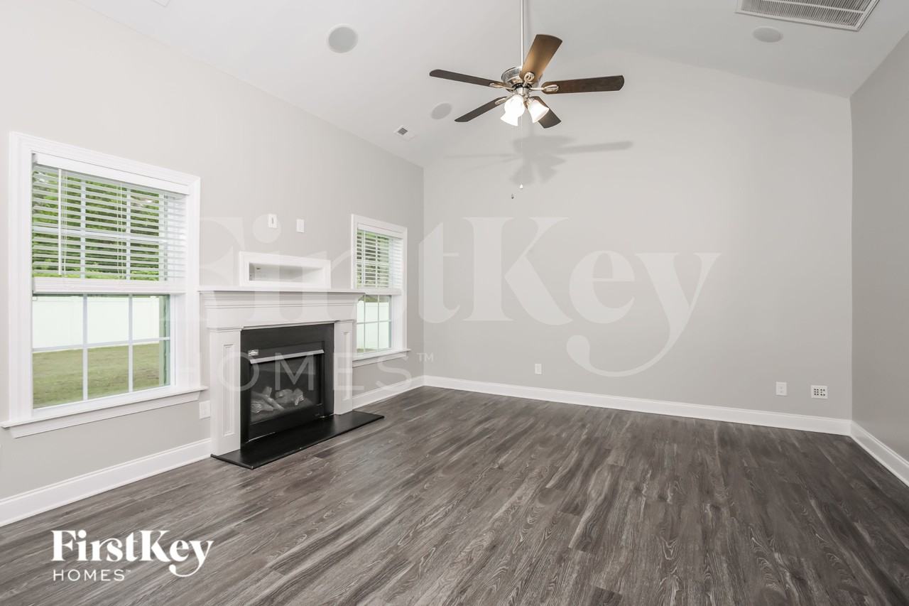 157 Ramsgate Dr - Photo 2 of 19
