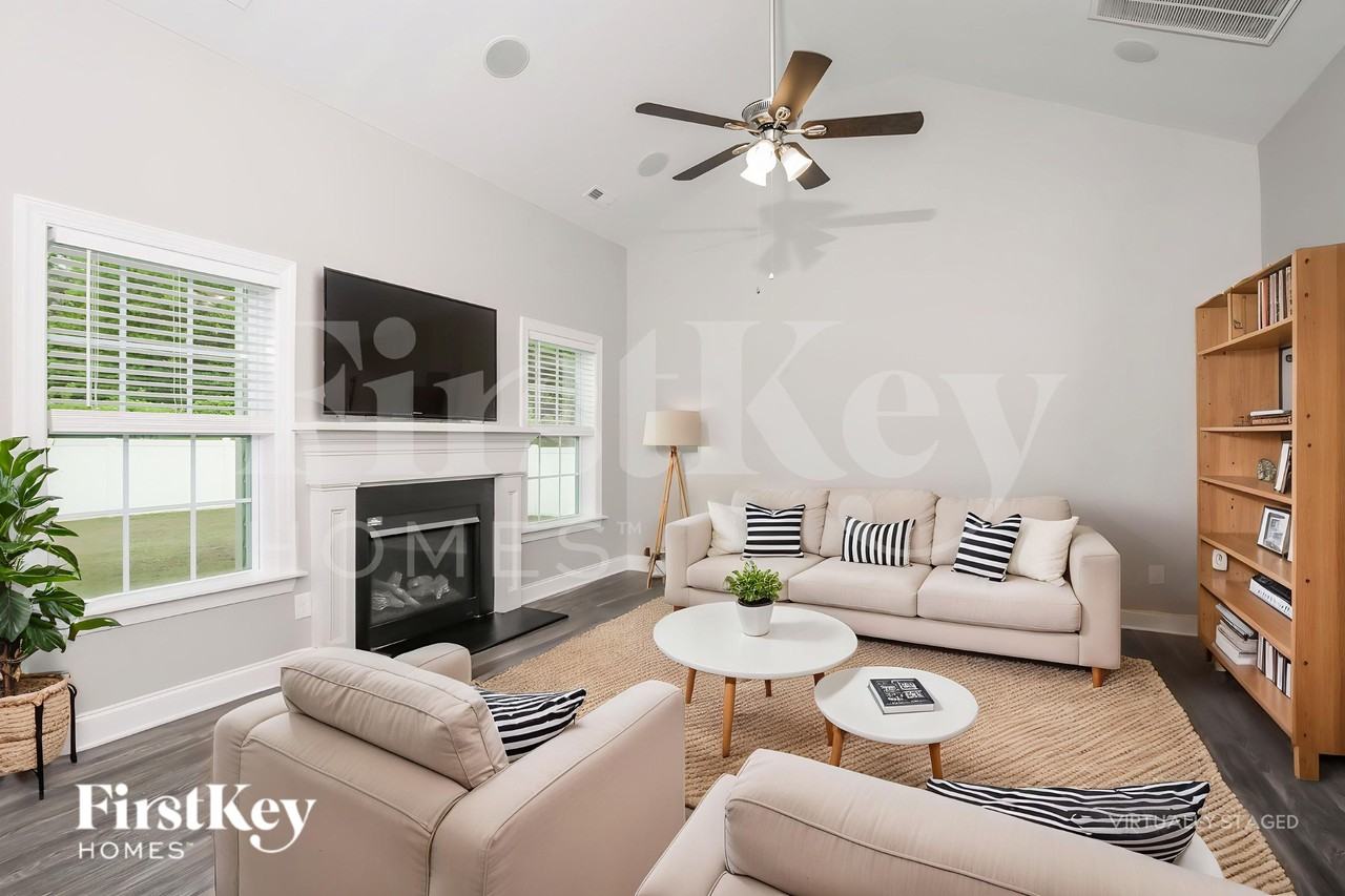 157 Ramsgate Dr - Photo 3 of 19