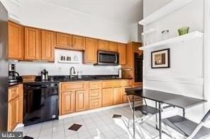 2 Hamlet Hill Rd - Photo 6 of 20
