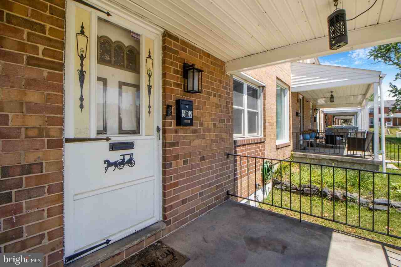 5802 Moores Run Ct - Photo 4 of 50