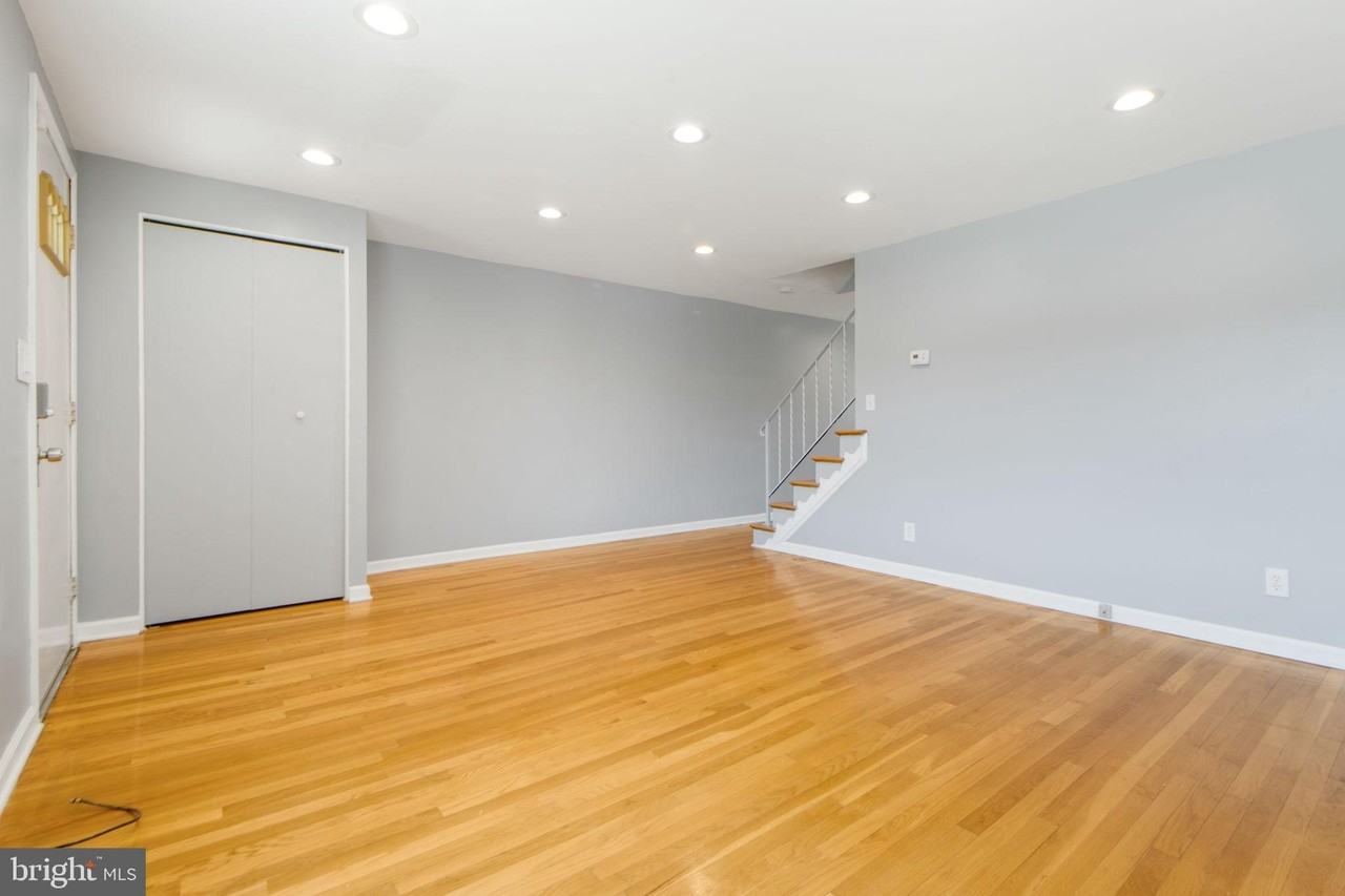 5802 Moores Run Ct - Photo 7 of 50