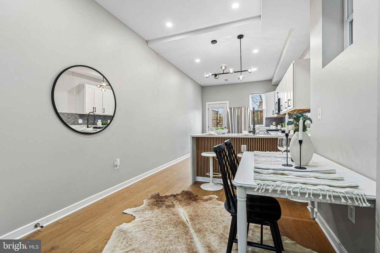 2906 Clifton Ave - Photo 7 of 46