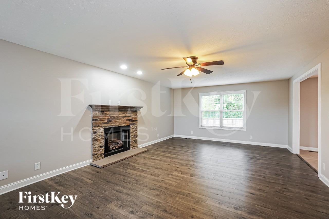 116 Woodtrace Ct - Photo 4 of 19