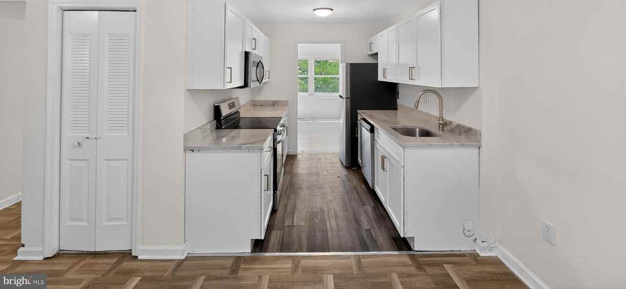 14 Vienna Ct - Photo 6 of 30