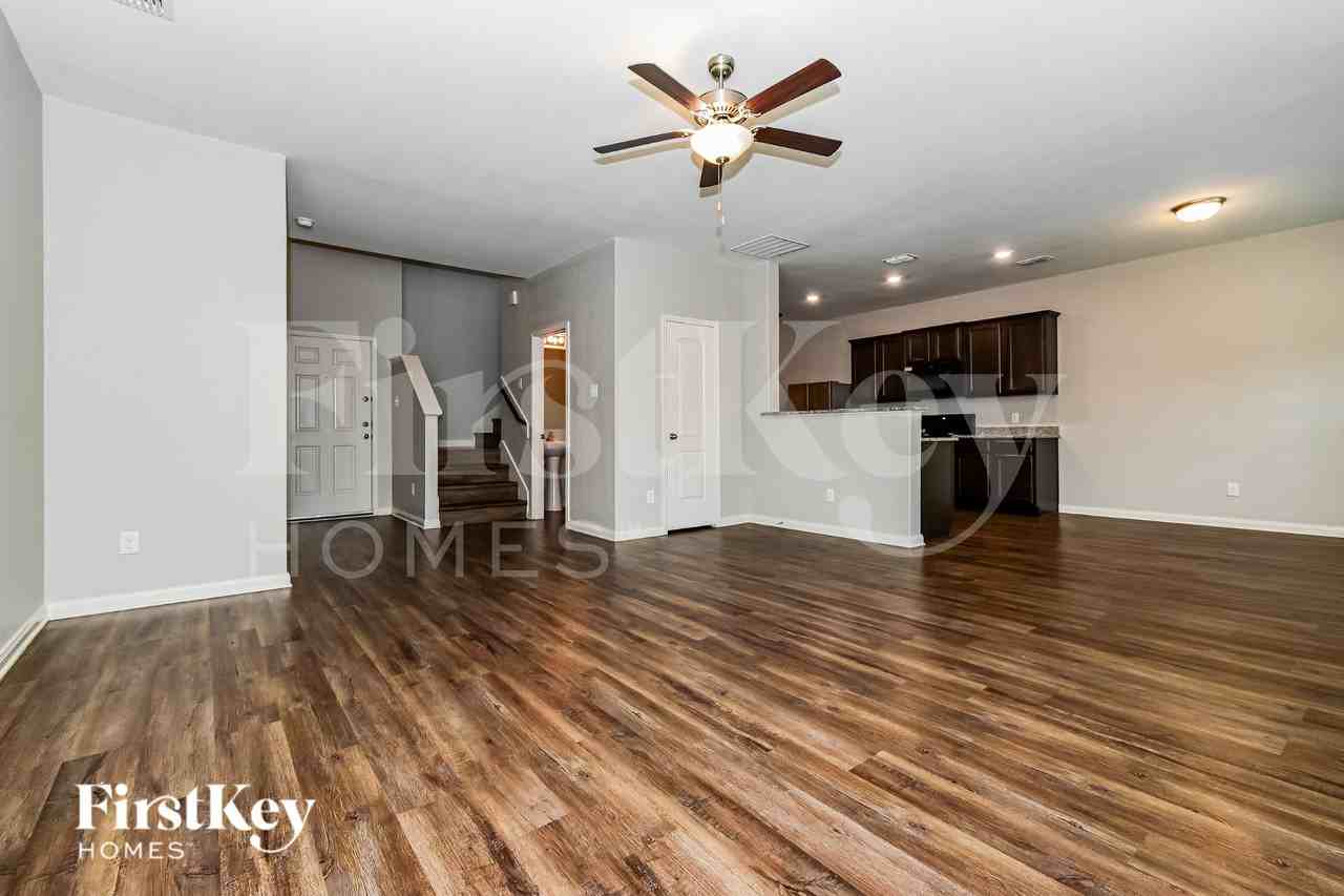 14267 Chaps Dr - Photo 3 of 20