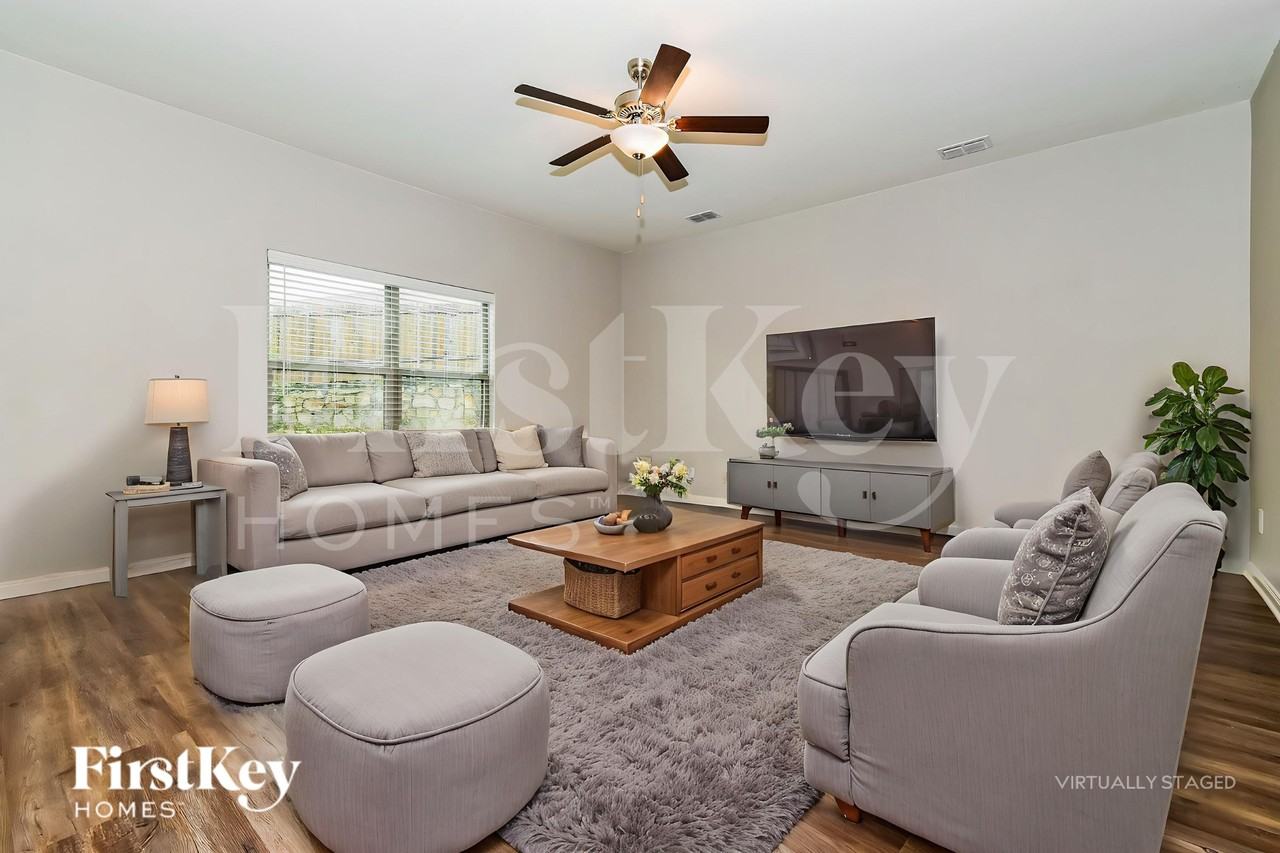 14267 Chaps Dr - Photo 5 of 20
