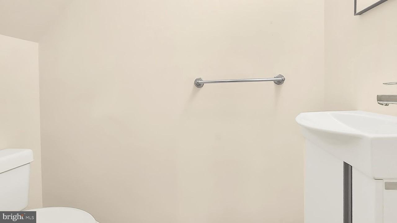 5715 Chapman Mill Dr #310 - Photo 7 of 24