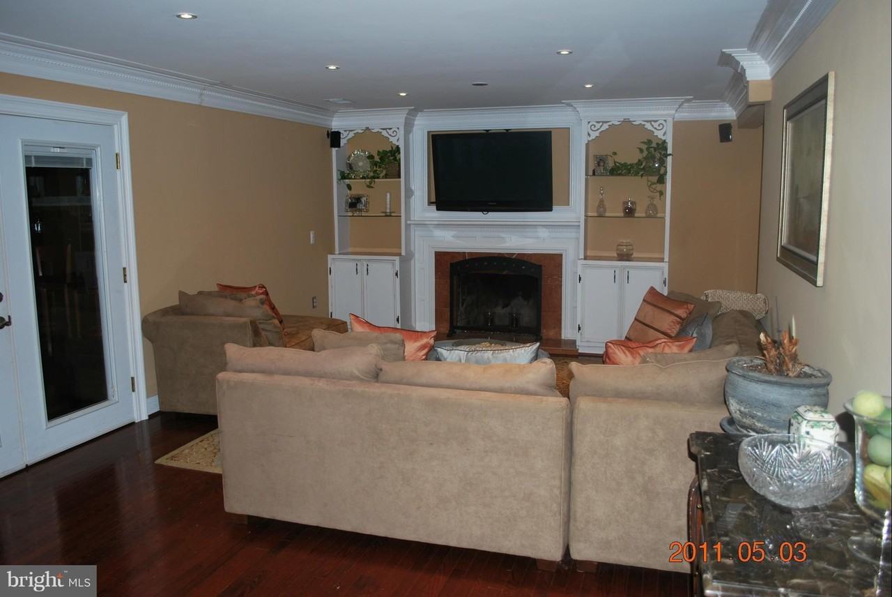 7324 Blanchard Dr - Photo 2 of 20