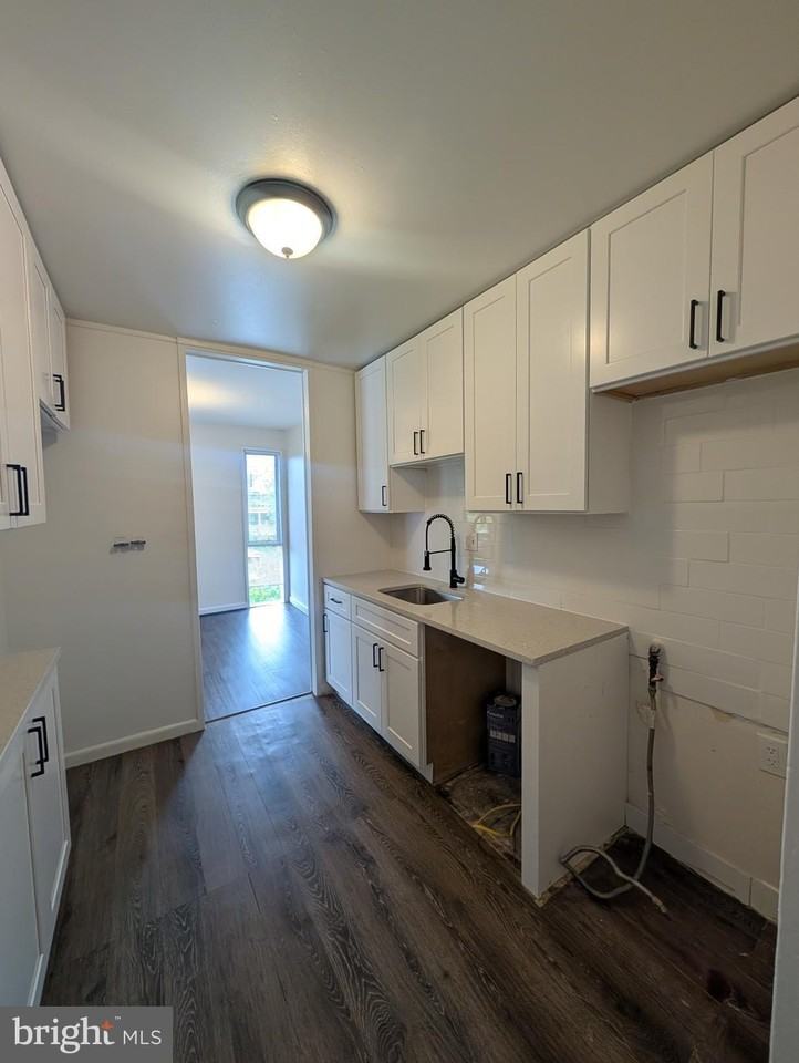 7232 Donnell Pl #D7 - Photo 6 of 22