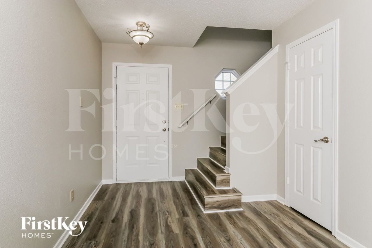 8291 S Shady Trail Dr - Photo 3 of 18