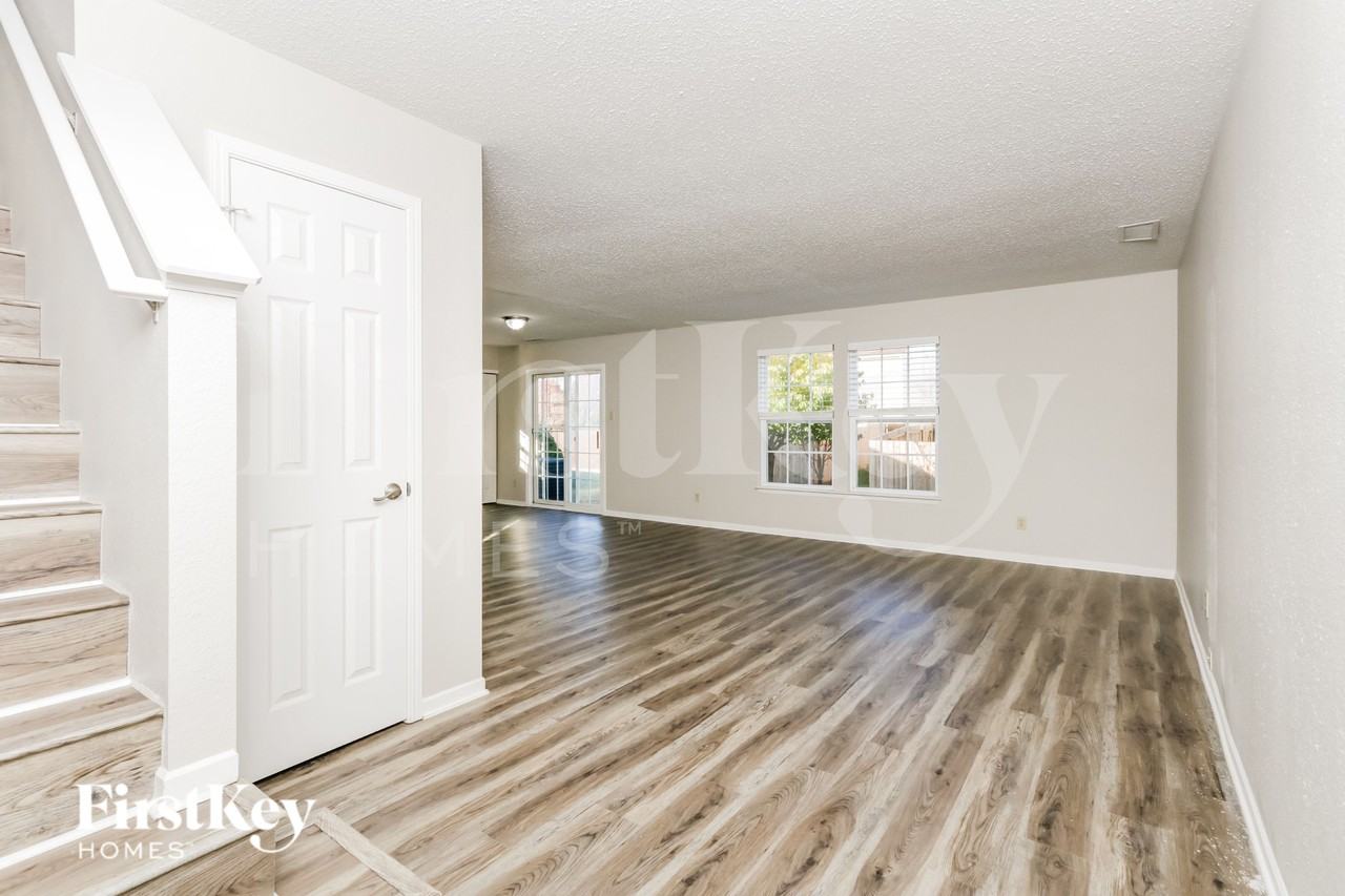 8291 S Shady Trail Dr - Photo 4 of 18