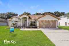 9712 Glenpointe Dr - Photo 1 of 1