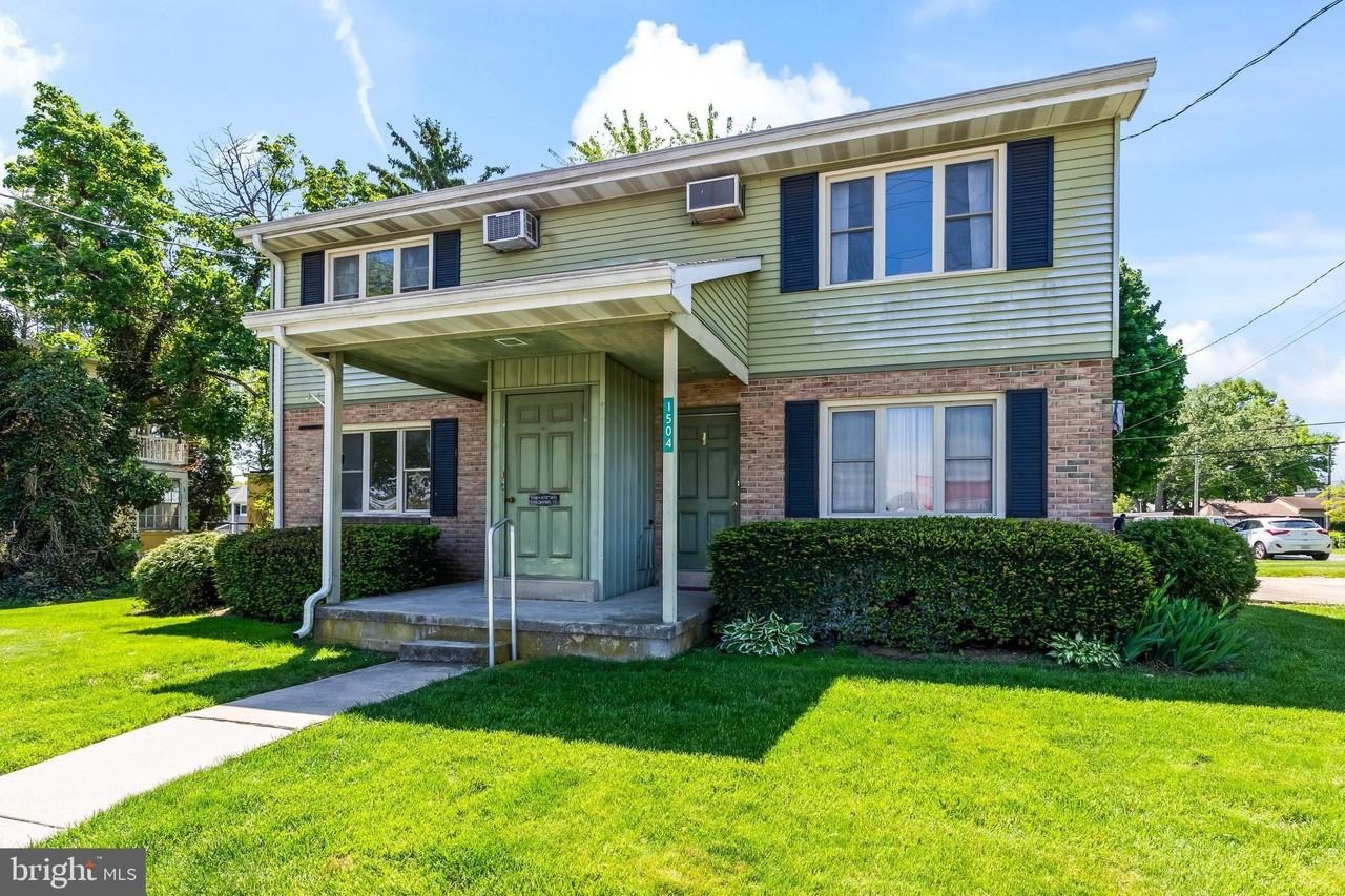 1504 Walnut St #D - Photo 2 of 13