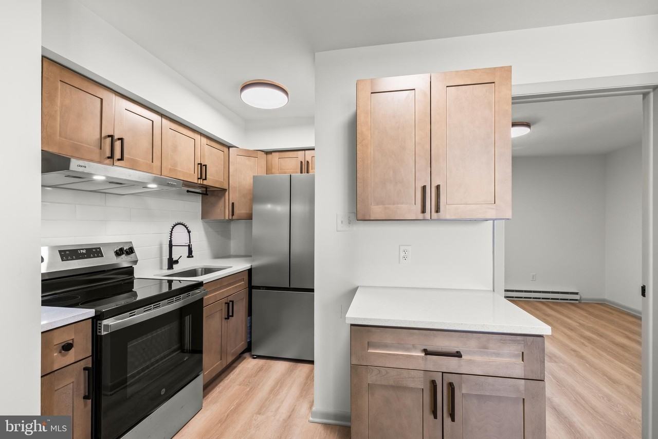 1504 Walnut St #D - Photo 7 of 13