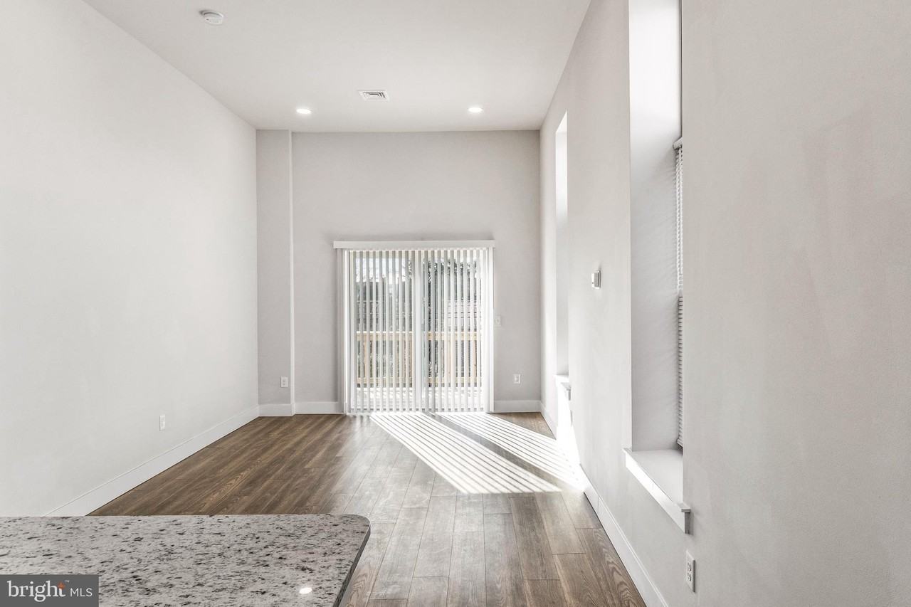 420 Chestnut St #2 - Photo 7 of 20