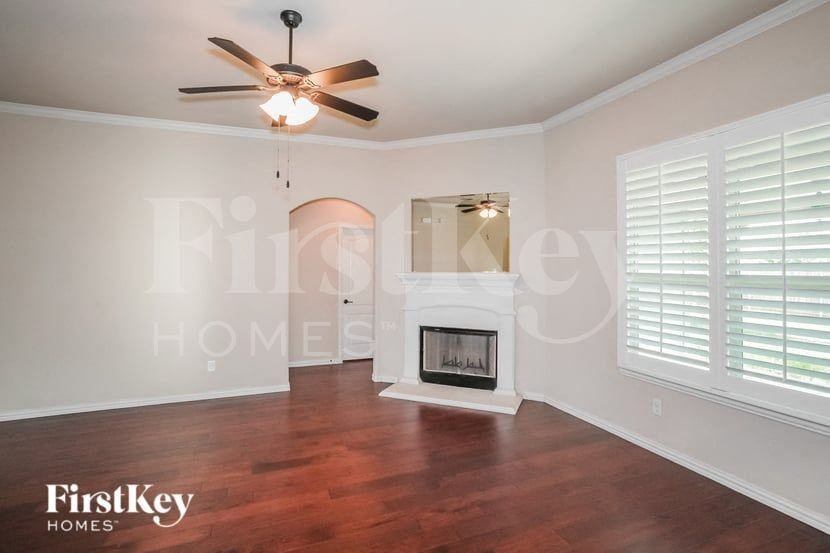 1629 Signature Dr - Photo 3 of 15