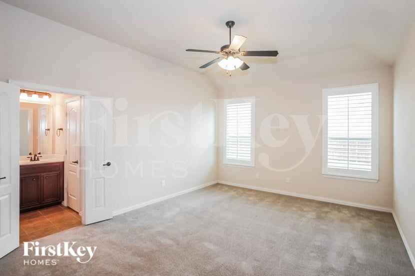 1629 Signature Dr - Photo 7 of 15