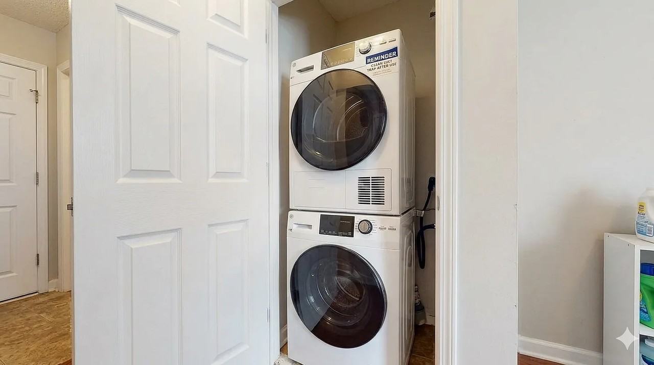405 W 49th St #3E - Photo 2 of 6