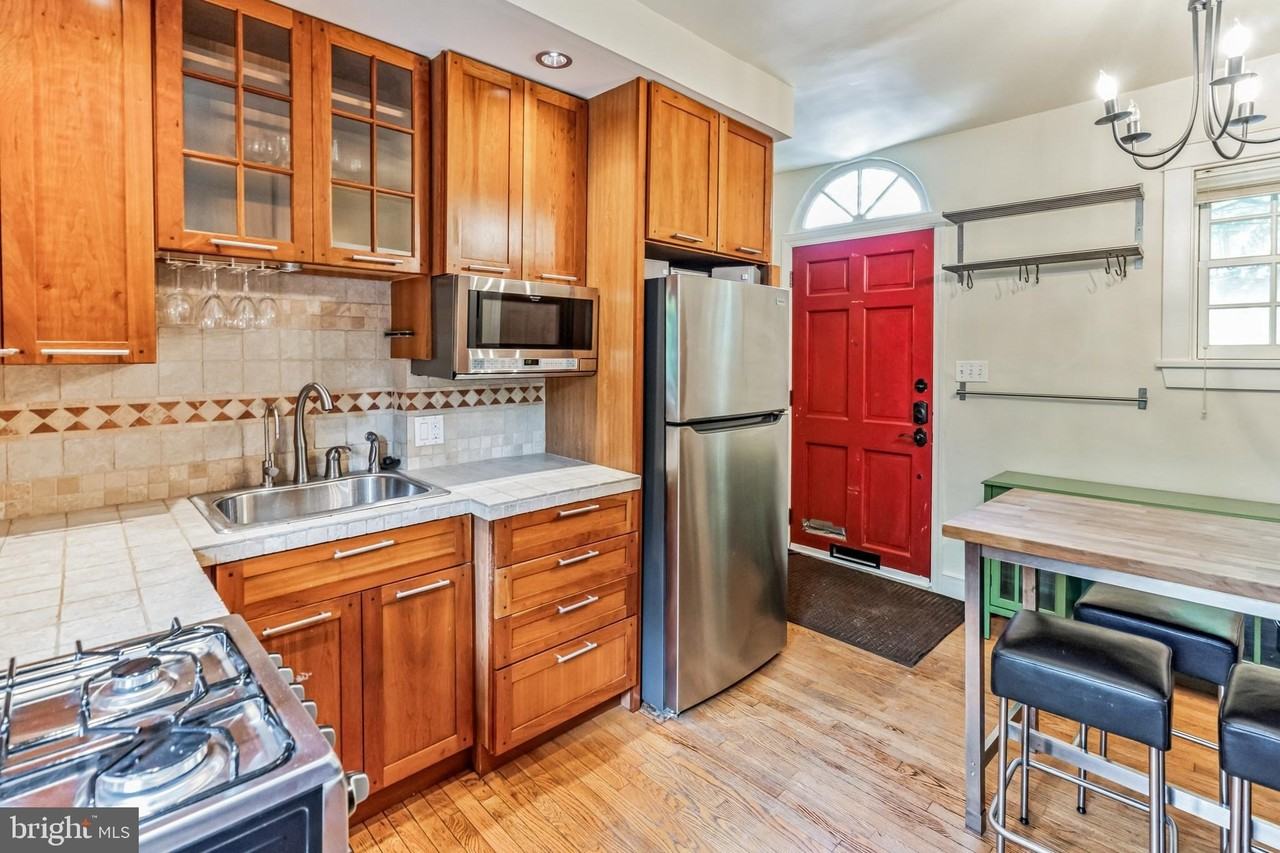 410 S Quince St - Photo 4 of 25
