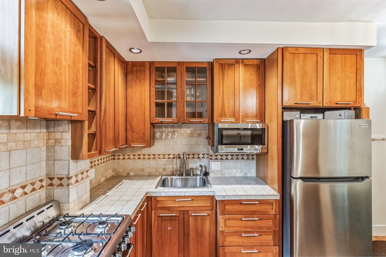 410 S Quince St - Photo 6 of 25